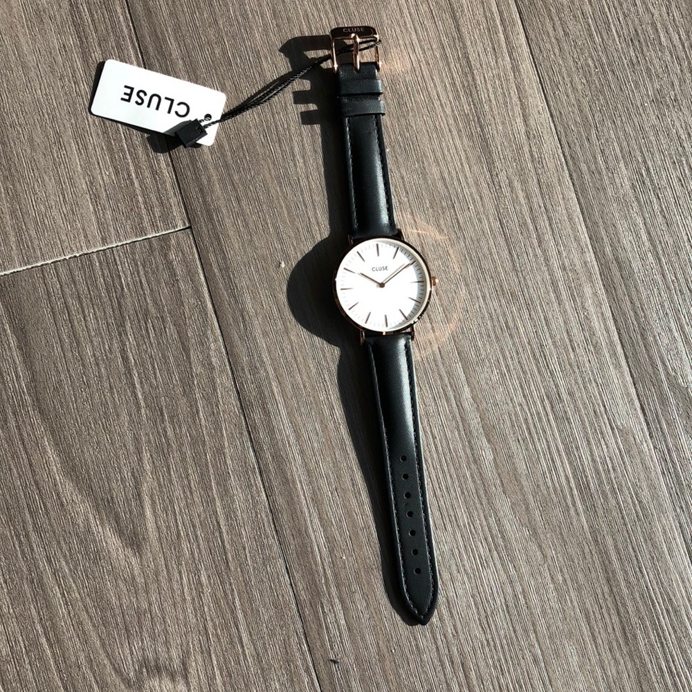 Cluse Black Leather Watch - Picture 3 of 8